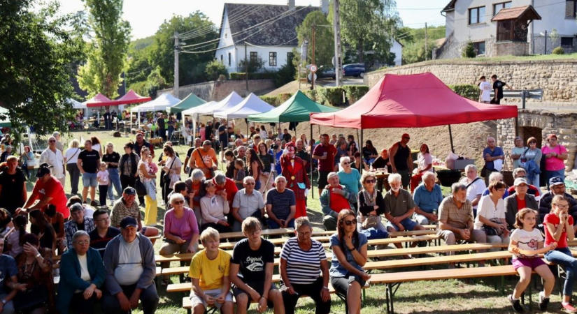 Forgó Fesztivál: ínycsiklandó ételek rotyogtak a bográcsokban és üstökben (képgaléria)