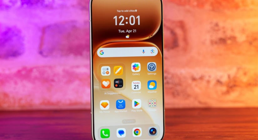 Hátlapi kijelzőt kaphat a Honor 700 Pro