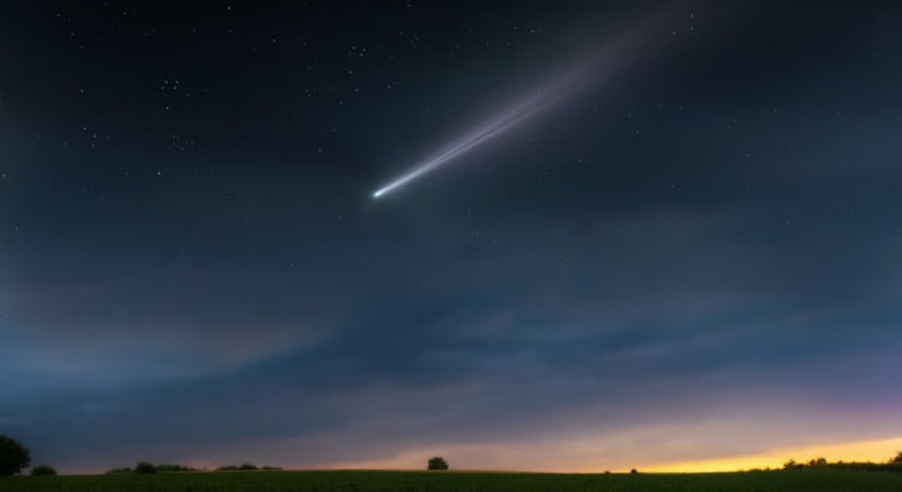 Fényes csík jelent meg az égen – videó