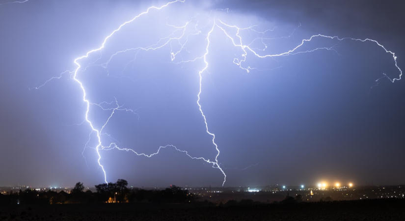 Az első kör egy zivatarlánccal ment át rajtunk