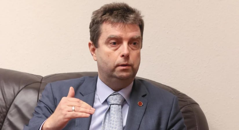 „Ha ez így van, nem találok szavakat” – kifakadt az egykori legfőbb ügyész, aki ellen fegyelmi eljárás indult az aranykonvoj ügy miatt
