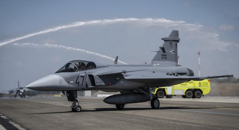 Ellopott kisrepülő miatt riasztották a Gripeneket, elfogták a 24 éves férfit