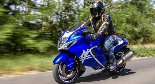 Ez már nem vicc: ismét tízezer új motor állhat forgalomba Magyarországon!