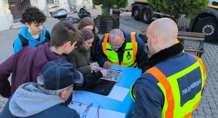 A biztonság közös felelősség - VárkeRally középiskolásoknak