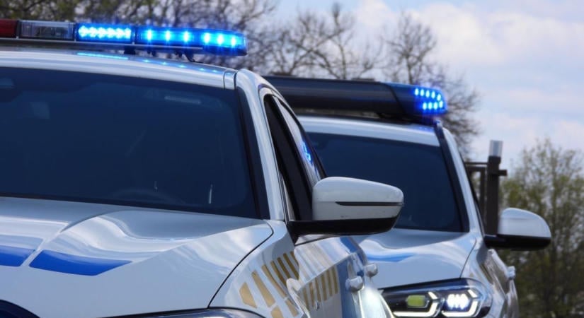 Nem erre a látványra számítottak a debreceni rendőrök! Elég szembetűnő hibát találtak egy autón – fotóval