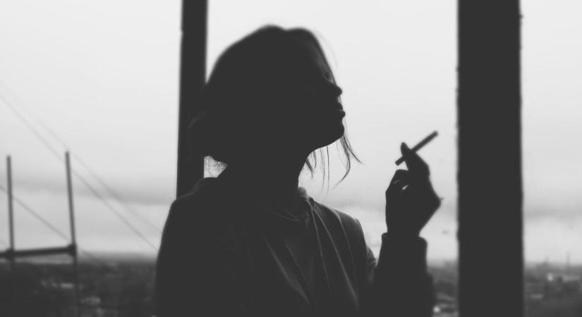 Új kutatás: A magány ugyanolyan veszélyes lehet, mint a napi 15 szál cigaretta