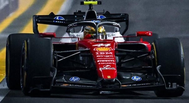 Hamilton csapatként együtt dolgozva szorongatná meg Verstappent