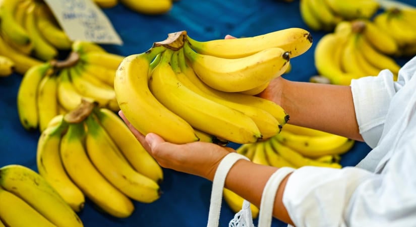Ne tedd a gyümölcsöstálba a banánt! Ezzel az egyszerű trükkel akár két hétig is friss maradhat