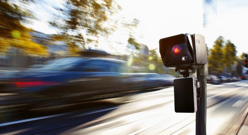 192 km/órával száguldott Nógrádban – hatalmas bírság vár rá
