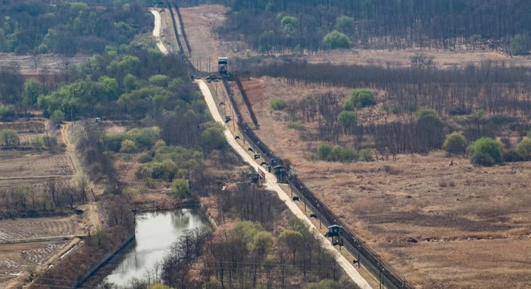 Dél-Korea szerint Észak-Korea megsértette a két ország közötti fegyverszünetet