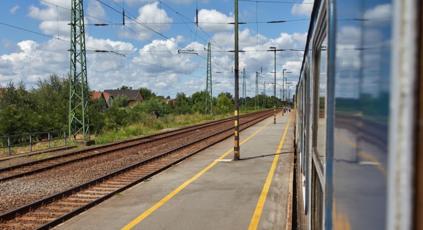 Friss! Hatalmas vonatbaleset történt ezen a forgalmas magyar szakaszon: nagy a pánik