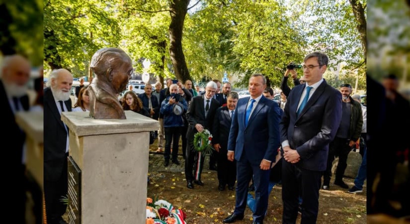 Felavatták Nagy Imre mellszobrát az ungvári 1956-os emlékmű szomszédságában