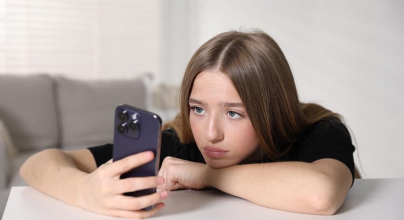 Egy friss kutatás megerősítette, a magyar tinédzserek mentális kérdésekben is használják az AI-t