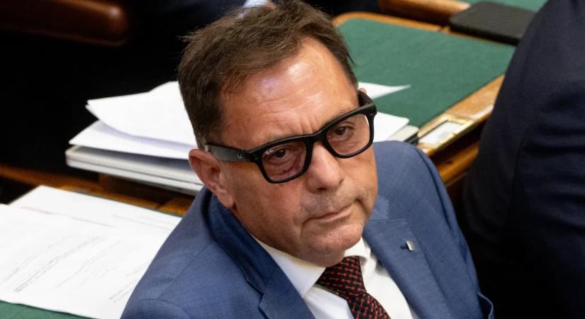 444: 150 millió forint közpénzt kapott a Pócs Jánoshoz köthető civil szervezet, de az elszámolásaiban vannak furcsaságok