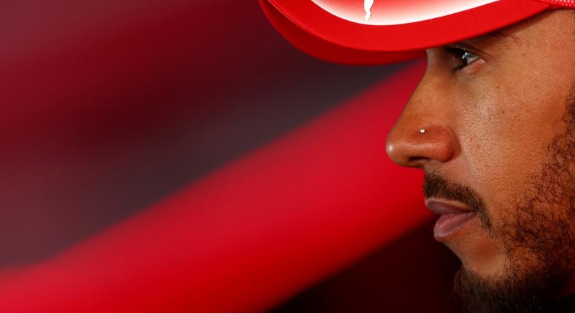 Hamilton elszólta magát, kanyart kap a Hungaroringen
