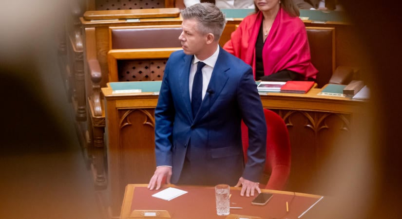 Magyar Péter számokkal érvelt az autópálya-koncesszió felmondása mellett