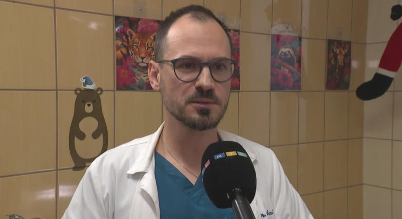 Villamos sodorta el a 12 éves fiút, tíz műtét után már 80 százalékosan működik a keze