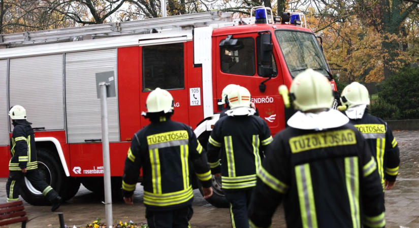 A Tiszába csúszott és elmerült egy autó