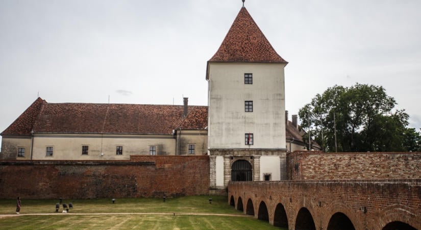 Sokan választják Sárvárt útícélul az október 23. hétvégén