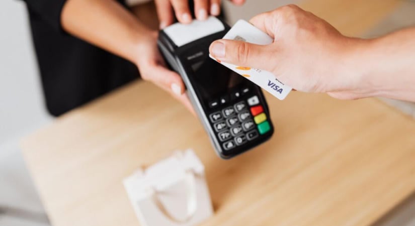 Közel kétmillió új lakossági számlát hozott Magyarországra a Revolut-ügyfelek áthelyezése