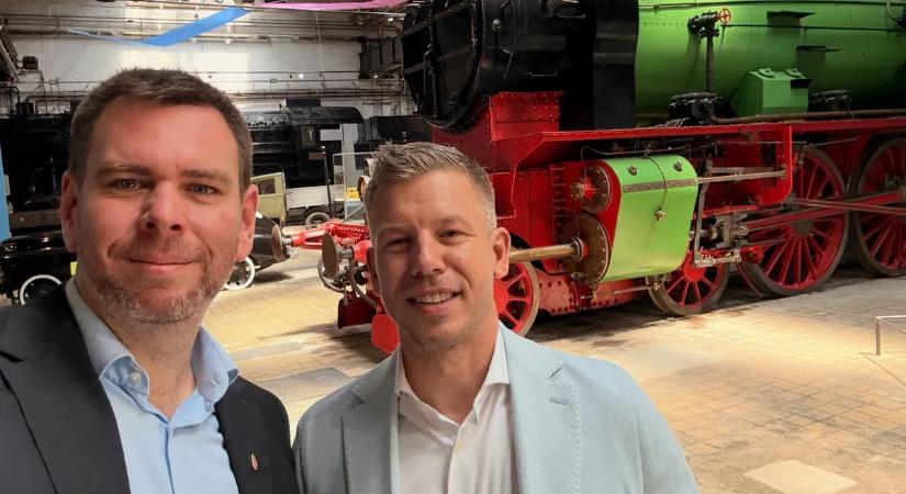 Átfogó vasútfejlesztési programot jelentett be Magyar Péter