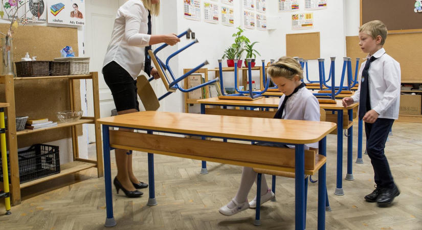 Történelmi változás jön az iskolákban: eltűnik a régi rendszer egyik kulcsszereplője