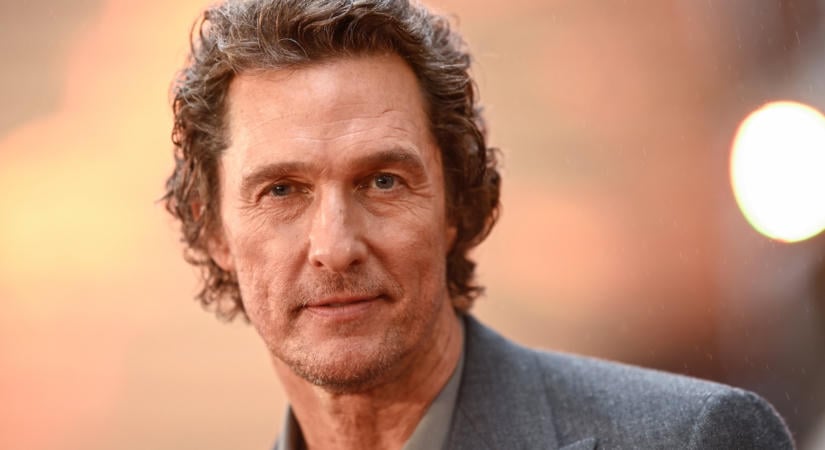 Matthew McConaughey 18 éves fia igazi szívtipró: a milánói kifutón mutatta meg magát