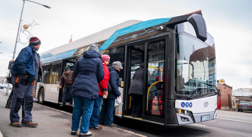 Ismét bővül a sepsiszentgyörgyi tömegközlekedés – Új utcákba jutnak el a buszok