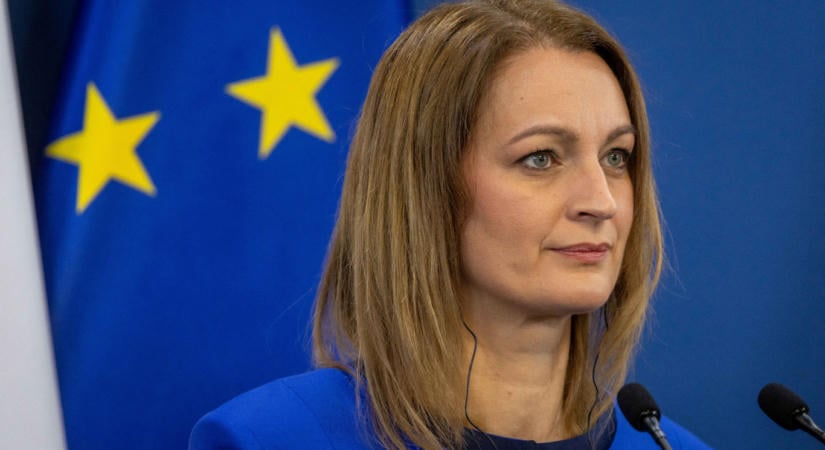 Forsthoffer Ágnes visszautasítottia a füredi Anna-bál fővédnöki tisztségére szóló felkérést