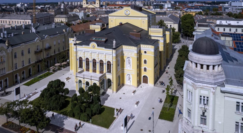 Bernarda Alba háza a Csokonai Társalgóban