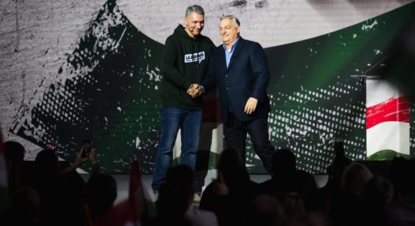 Vitézy: Lázár János Orbán Viktornak írt leveleit „őszinte híve” elköszönéssel kellett zárni