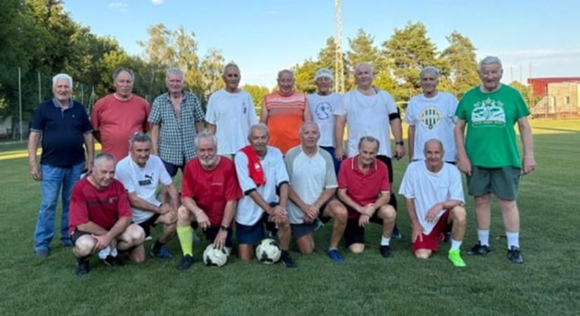 Ötven éve fociznak együtt, a legidősebb játékos 85 esztendős, ismeri őket?