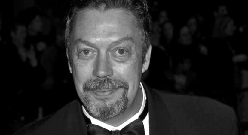 Meghalt Tim Curry – a Reszkessetek, betörők! és az Az legendás színésze 80 éves volt