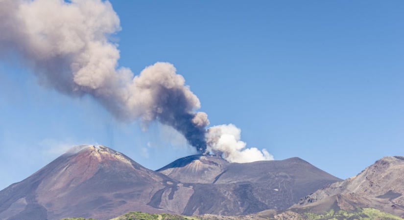 Újra kitört az Etna – erre figyelj, ha Szicíliába utazol