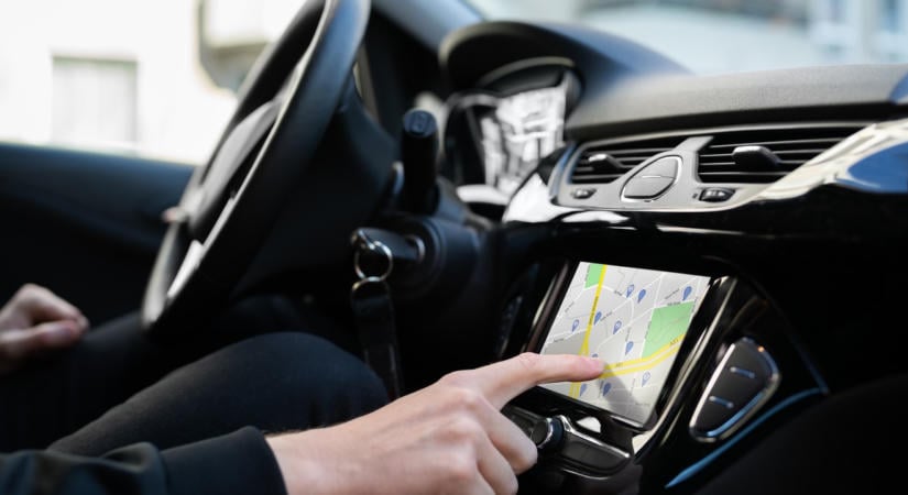 Fontos tiltást vezetne be a Waze, az autósok már most megtaláltak a kiskaput