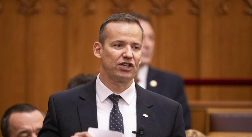 Lesújtott Forsthoffer Ágnes Toroczkai Lászlóra