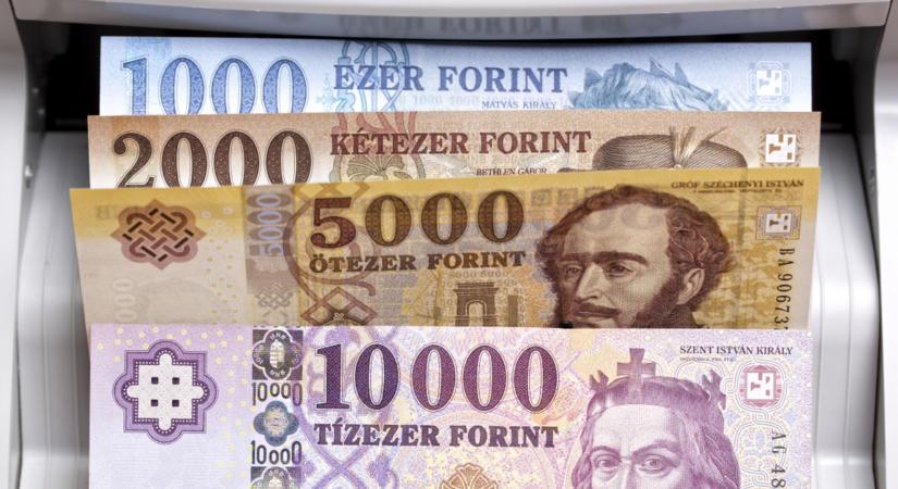 A propagandától a vasútépítésig: NER-es állami megbízásokból termelt gigaprofitot egy hevesi cég