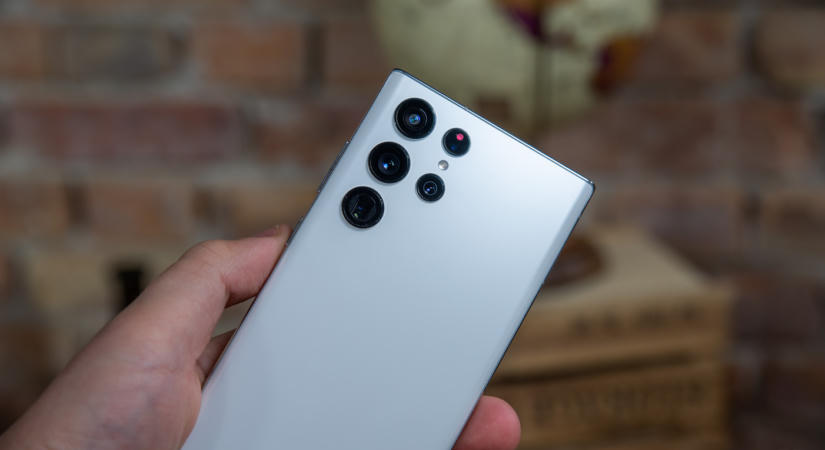 Akár 48 millió dolláros bírságot kaphat a Samsung a Galaxy S22 teljesítményének visszafogása miatt