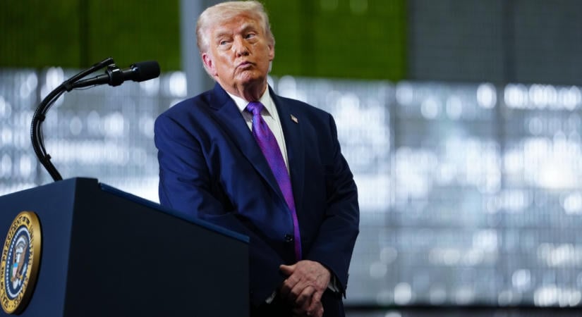 Donald Trump megsemmisítéssel fenyegette Iránt, de közben azt mondta: ismét tárgyaltak