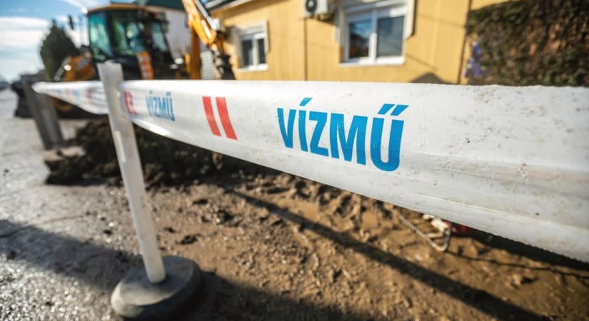 Hatalmas csőtörés Fonyódon, a város több pontján nincs víz