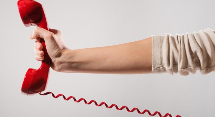 Egyetlen mondat, ami leszereli a túlbuzgó telefonos ügynököt, eladót, marketingest
