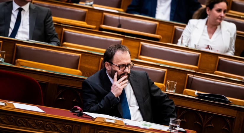 Kármán András: Az Alkotmánybíróság nem törölte el a szolidaritási hozzájárulást