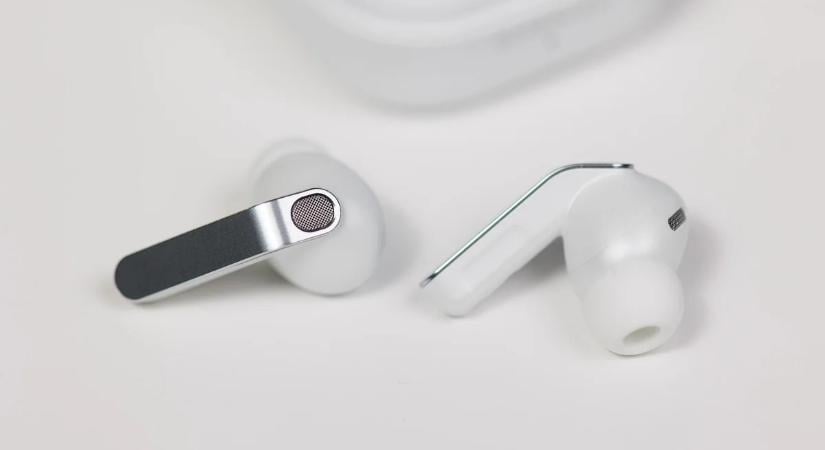 Titokban készül a Samsung legfurcsább kütyüje