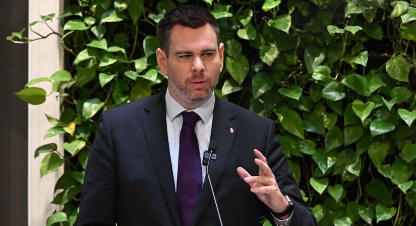 Vitézy Dávid váratlanul elárulta, hogy mit akart a Tisza-kormány megtartani az elődje programjaiból – igaz, épp most végzi ki