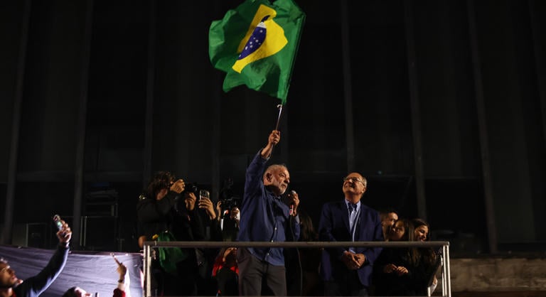 Az Egyesült Államokba menekülhetett az elnökválasztást elveszítő Flávio Bolsonaro, érvénytelenítették az útlevelét