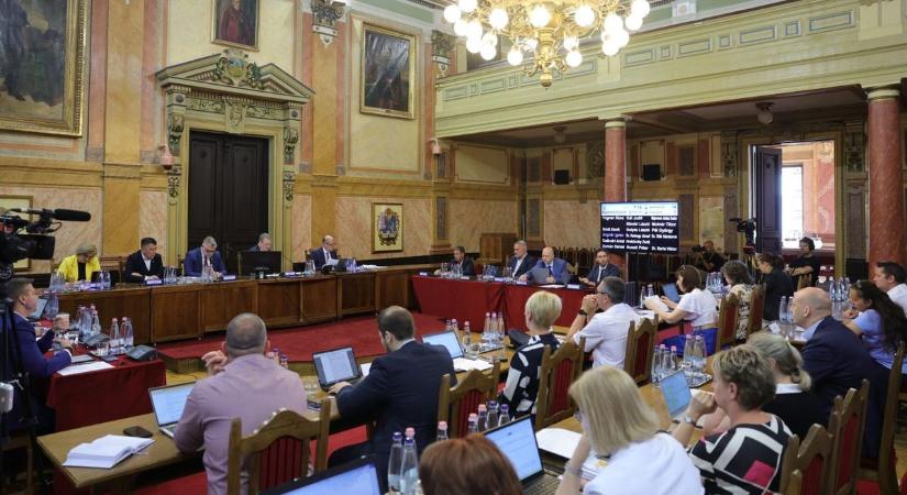 Élőben követjük: 30 napirendi ponttal ülésezik az egri közgyűlés