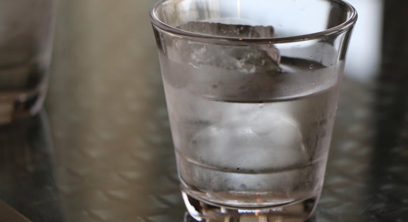 Fizet a kormány annak, aki megtartja a vizet