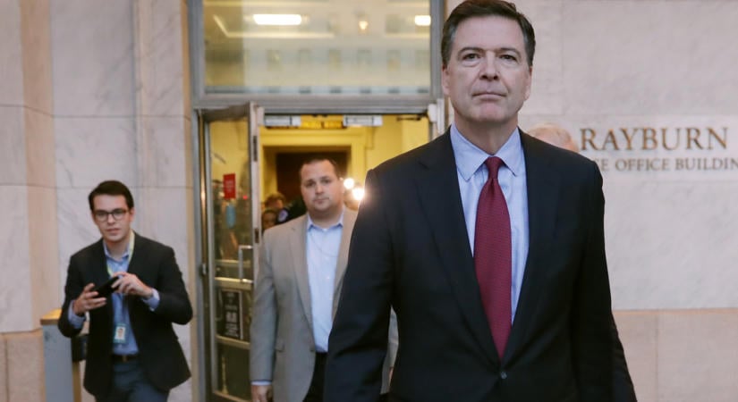Súlyos váddal néz szembe a volt FBI-igazgató: az utolsó pillanatban lépett az amerikai igazságügy