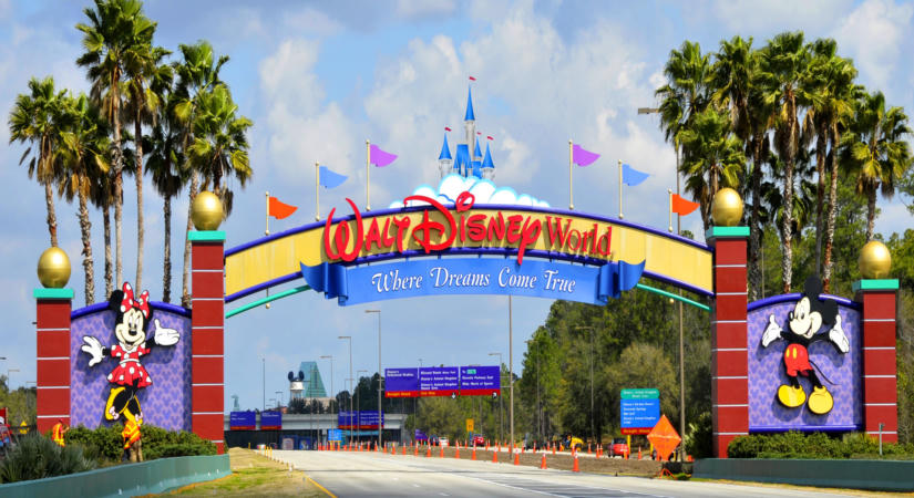 Jól mennek az élményparkok még mindig a Disney-nél