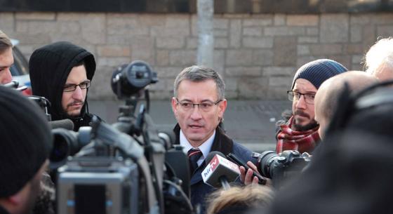 A leváltott BKV-vezér azt állítja, hogy csak spontán futott össze a számlagyáras ügy vádlottjával